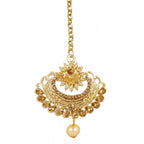 Women's Rose Gold Plated Alloy Kundan Earrings &amp; Mangtikka (Gold)