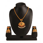 Women's Rose Gold Plated Alloy Jewellery Chain Pendant Sets (Gold &amp; Red)