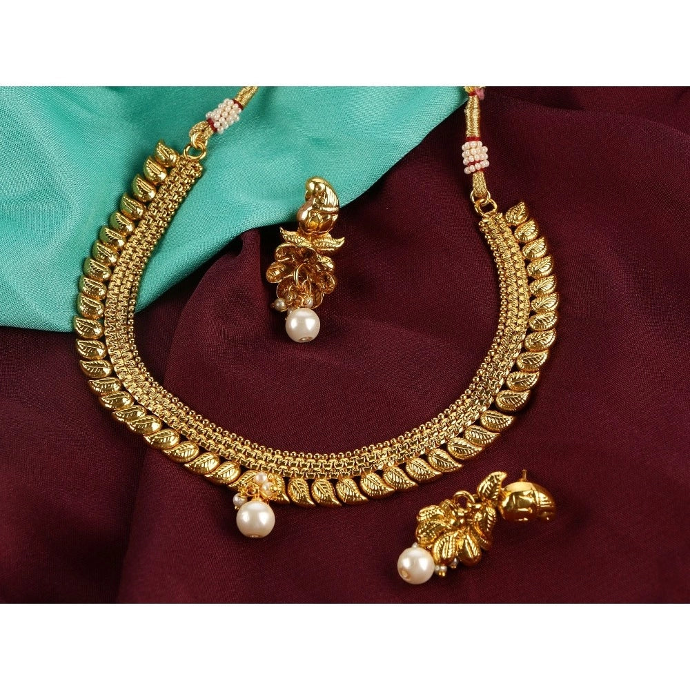 Women's Rose Gold Plated Alloy Necklace &amp; Earings Set (Gold)