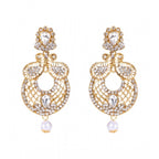 Women's Rose Gold Plated Alloy Kundan Earrings &amp; Mangtikka (White)